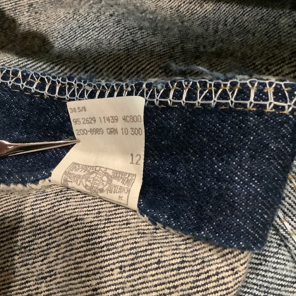 Vintage Lee Dark Rinsed Stone Wash Jeans Yellow Stitching Pleated Legs USA - Picture 12 of 16